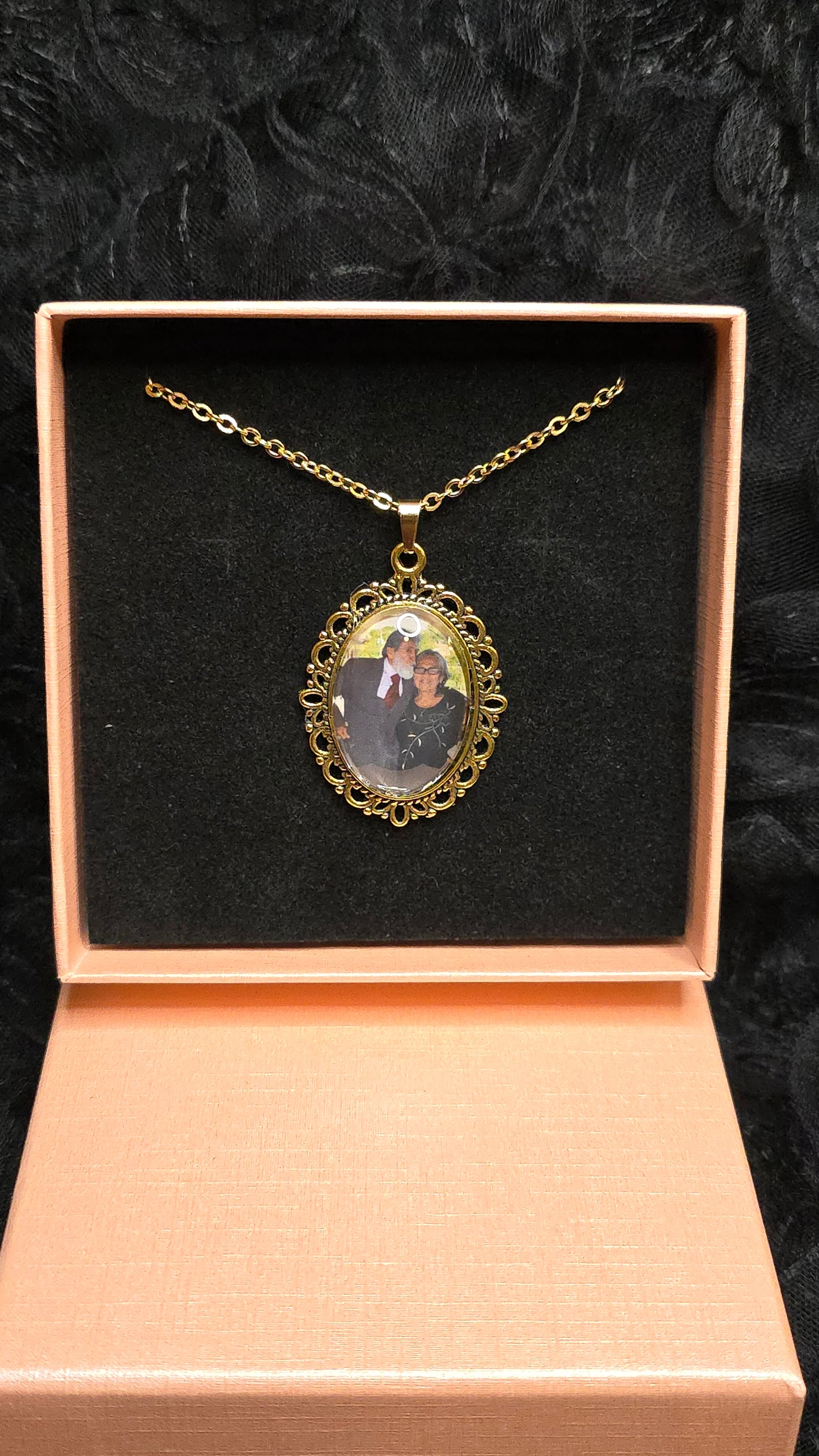 Custom pendant necklace