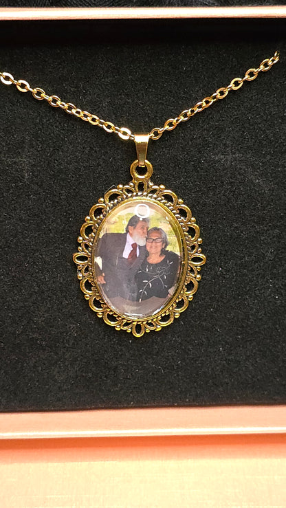 Custom pendant necklace