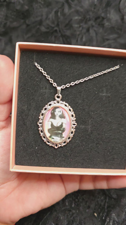 Velvet Stare pendant necklace